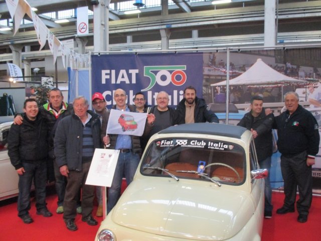 automotoretro fiat 500 2015